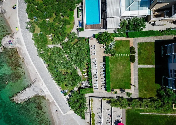 Balu 16 Near The Sea 万塔西西